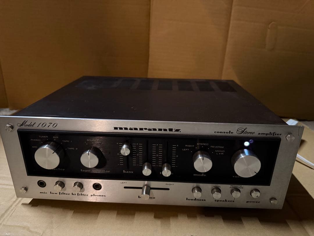 Marantz Model 1070 コンソール ステレオアンプ Marantz 1070 Stereo Console Amp w/ Factory Wood case. (WC-10) | eBay