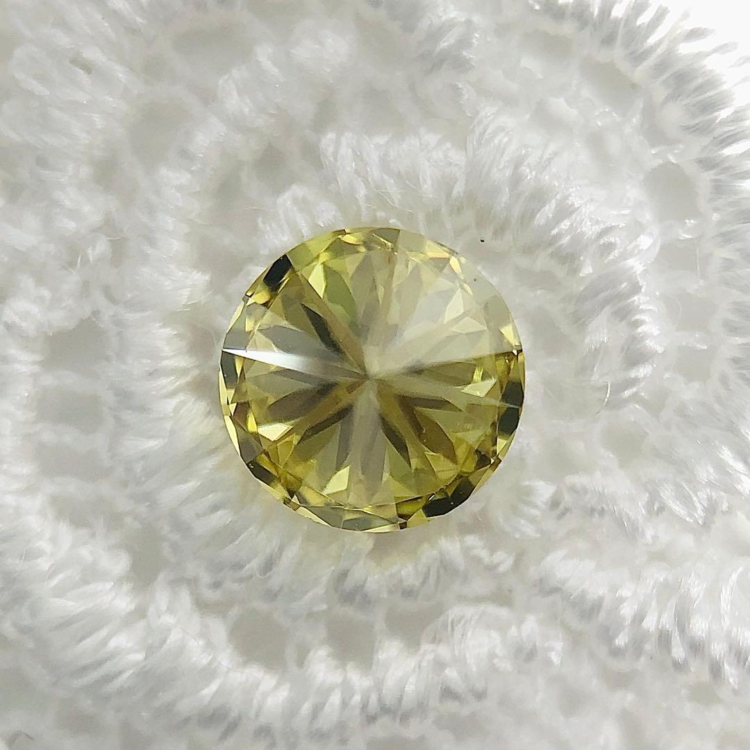 アクセサリー 0.365ct F. Deep Brownish Greenish Yellow