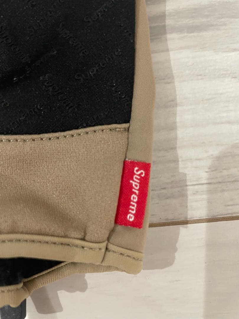 小物 Supreme WINDSTOPPER Zip Gloves \"Taupe\"