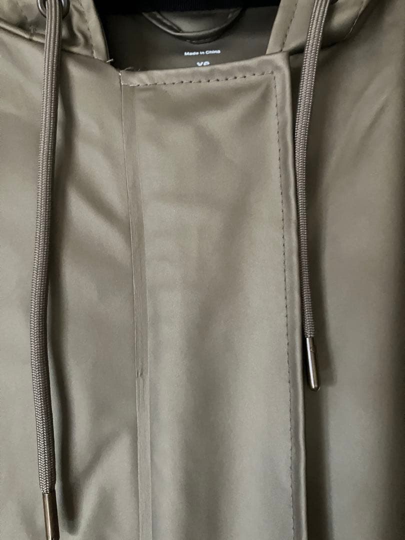 RAINS】【レインズ】防水フード付きロングコート・オリーブグリーン