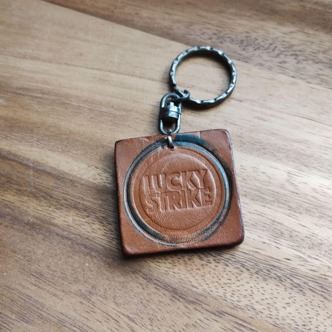 ラッキーストライク キーホルダー 希少 本革 - メルカリ