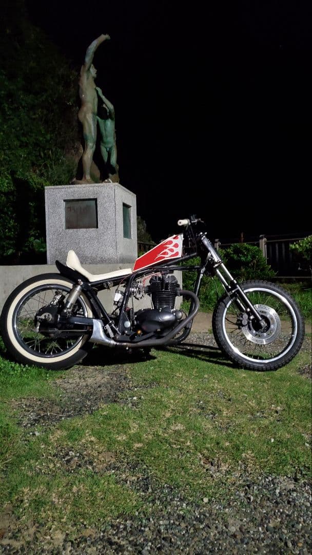 ハーレー コフィン プリズミック タンク - メルカリ