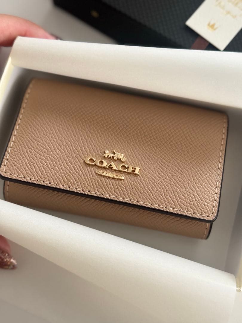 COACH ベージュキーケース ギフトボックス付き 最終値下げ コーチ ファクトリー COACH FACTORY アウトレット キーケース 76741