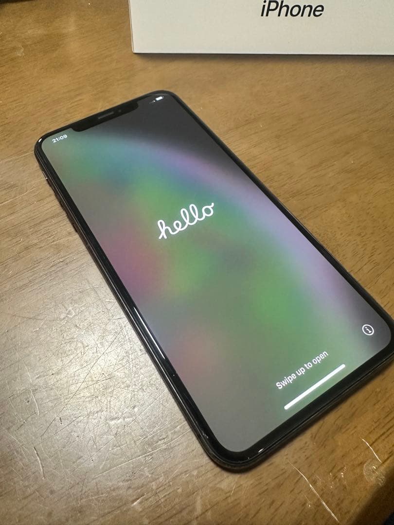 iPhone XS 本体 付属品完備 9月21日に到着したiPhone XSを開封してみた