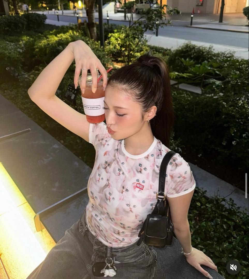 日本完売】ディーゼル 猫 プリントTシャツ（セイラちゃん着用）