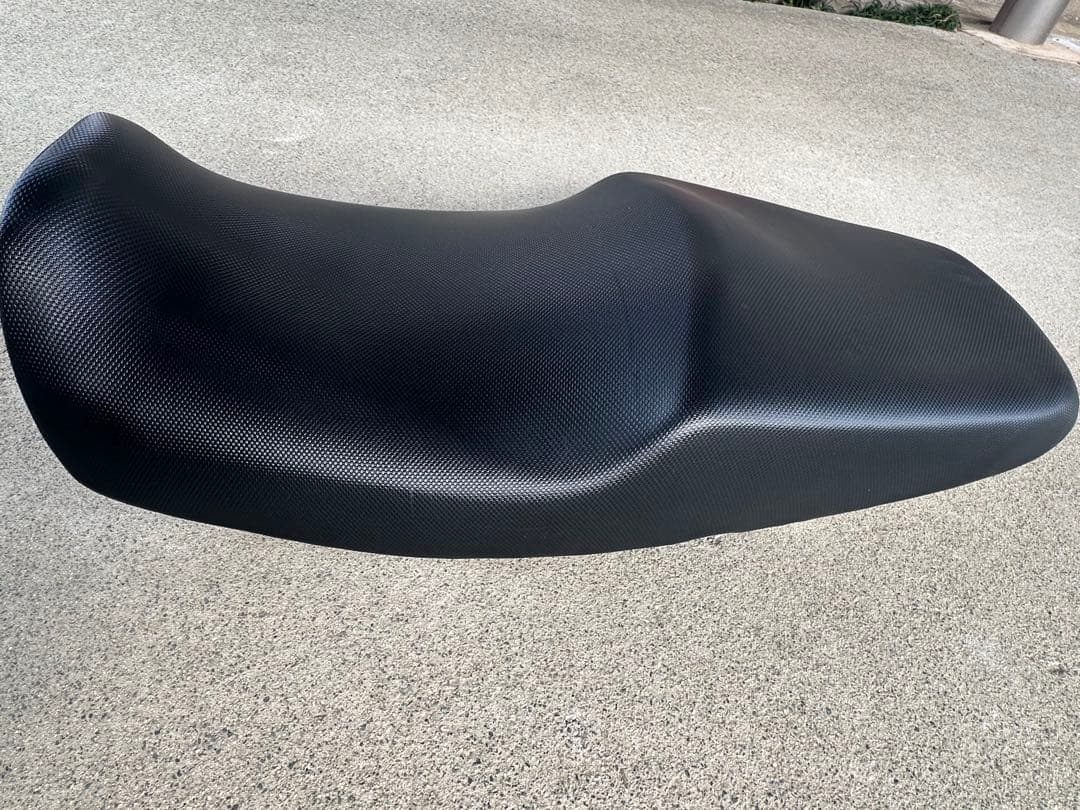cb400sf nc42ブラックカーボン調バイクシート