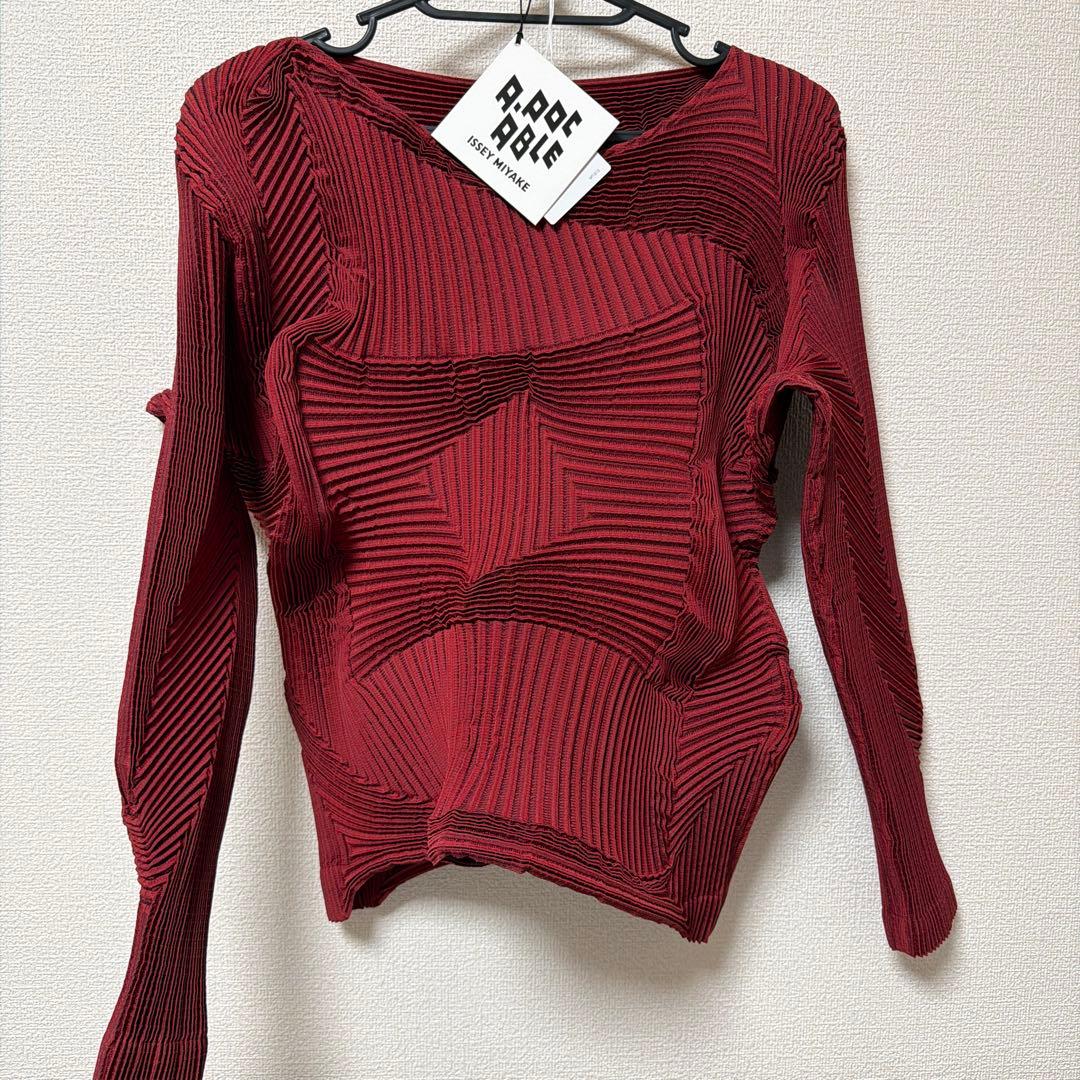 A-POC ABLE ISSEY MIYAKEトップス - メルカリ