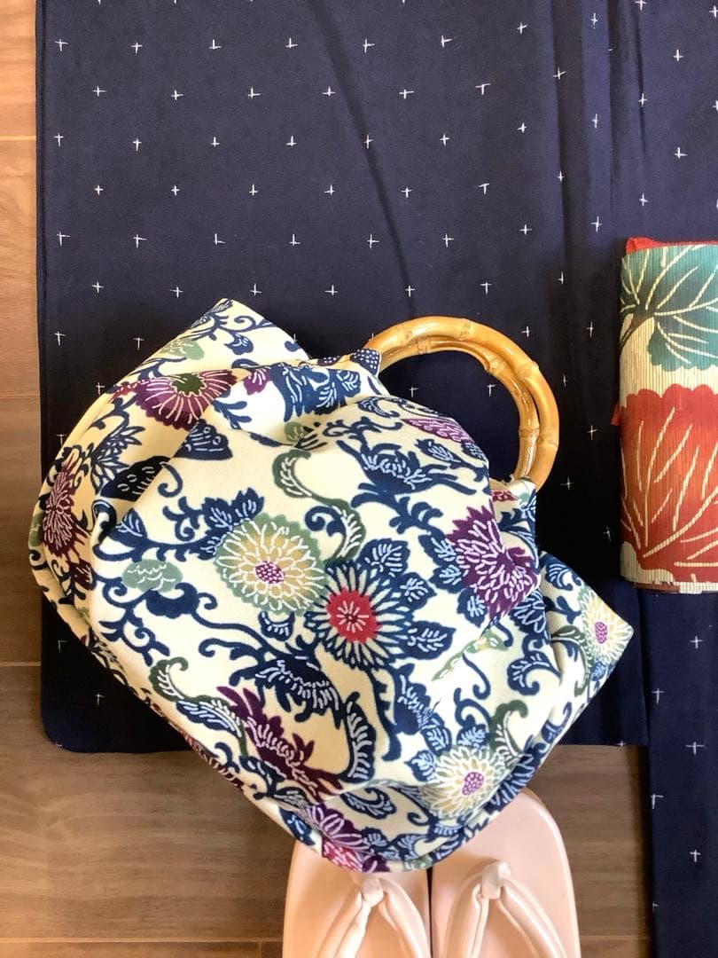 和装バック 着物バック 琉球紅型 紅型生地 菊と蝶（白)入学卒業結婚式