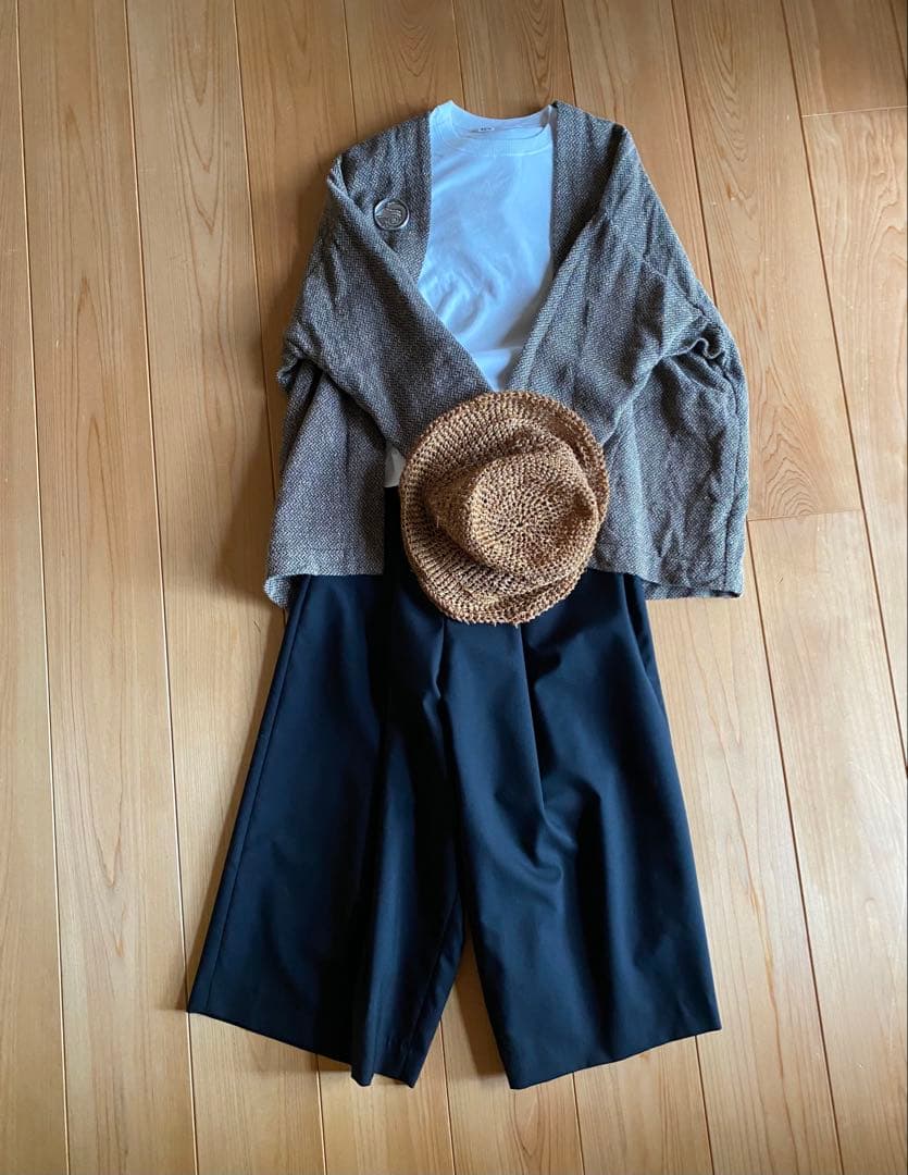 【美品】atelier naruse / FORMAL　ガウチョパンツ　ブラック atelier naruse / FORMAL ガウチョパンツ ブラック 2026