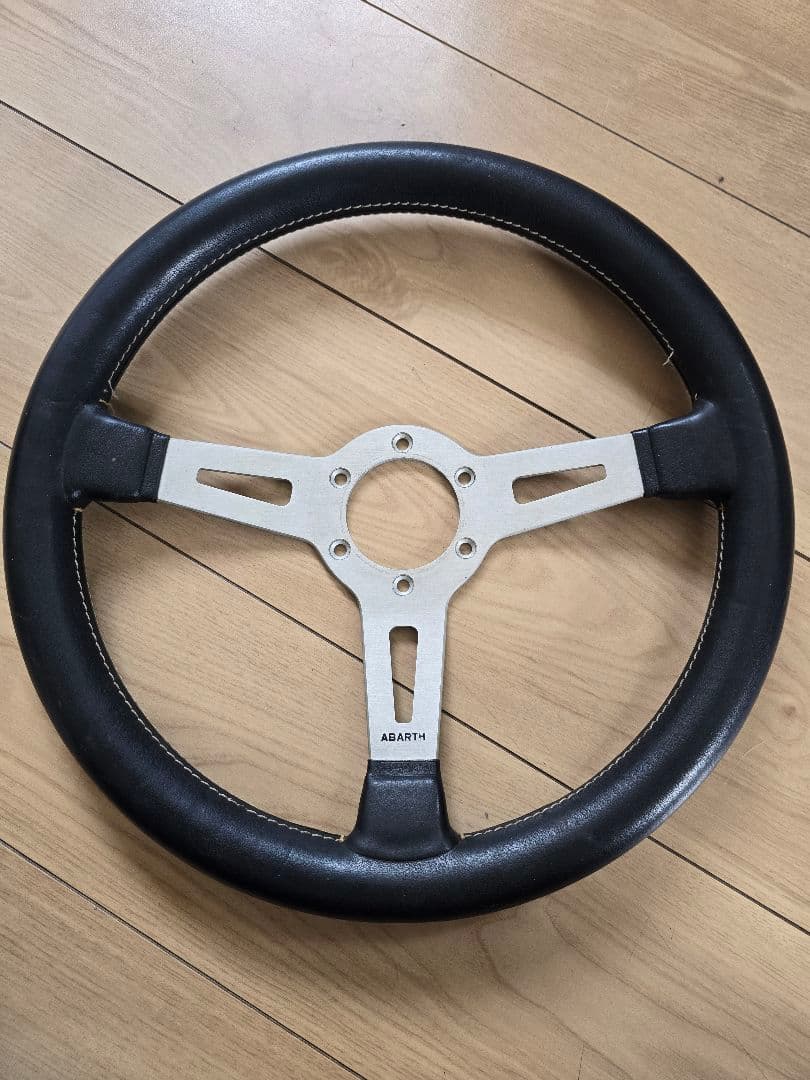 ABARTH 旧車ステアリング 本体　イタリア製 Yahoo!オークション - 稀少 ABARTH アバルト ステアリング 当時物 旧車