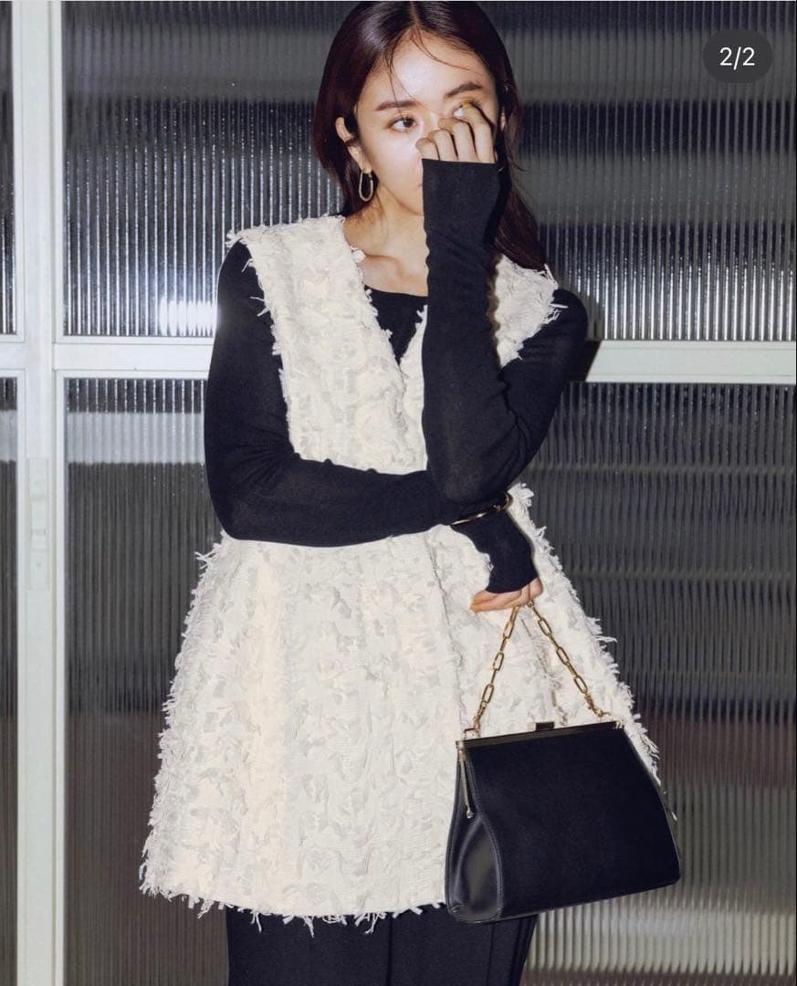 CADUNEカデュネ リボンヤーンペプラムジレ - メルカリ