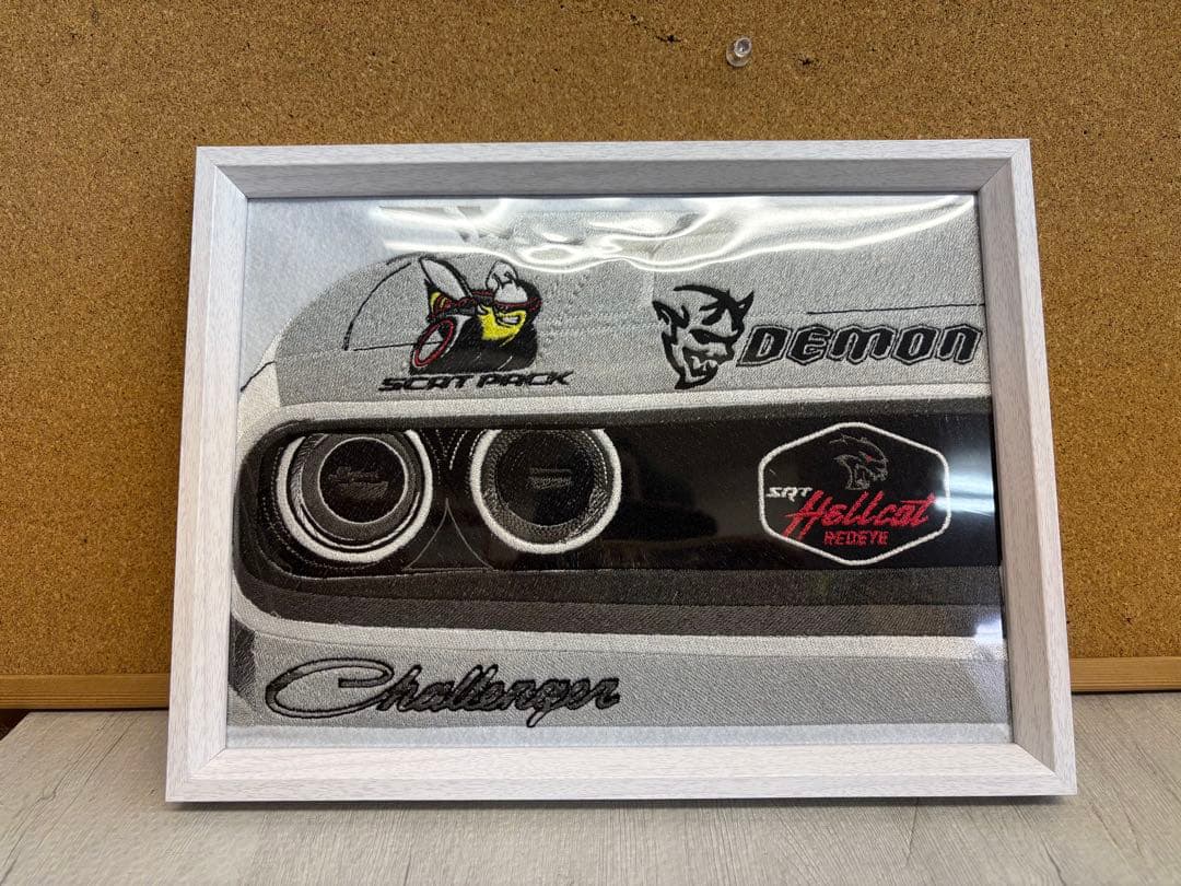 t　ダッジ　チャレンジャー　刺繍アート AUTOart 1/18 ダッジ チャレンジャー R/T スキャットパック ワイド