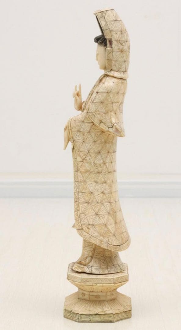 中国古美術品　清の時代　骨製 観音菩薩立像 H56.2×W15.3×12.5cm