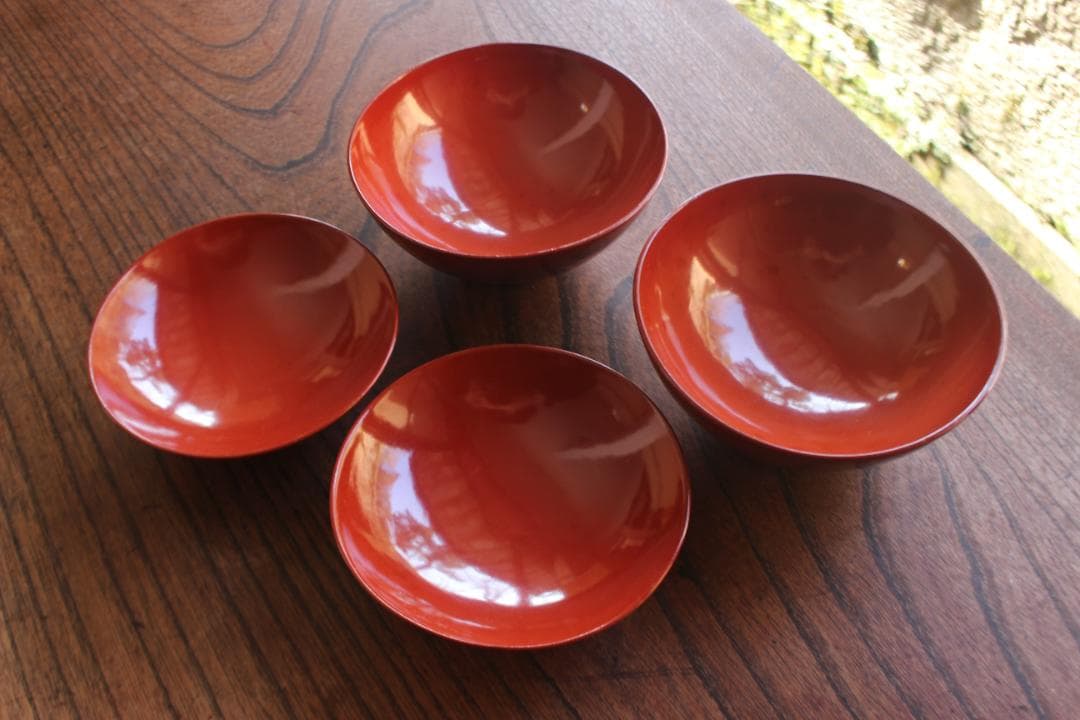 時代朱漆に優美な牡丹沈金の映えるお椀2点（検輪島塗沈金椀 - メルカリ