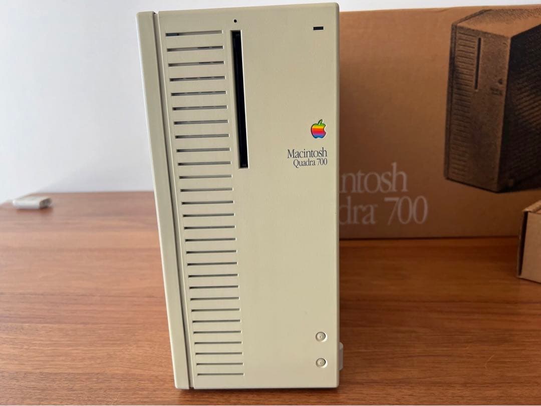 ジャンク品Macintosh Quadra 700 ※モニター・キーボード無し - メルカリ