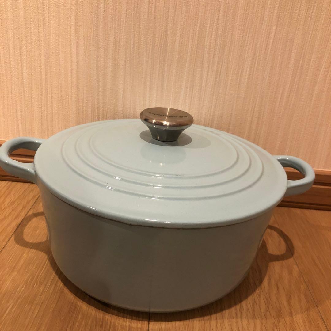 ル・クルーゼ LE CREUSET 22cm 両手鍋 ブルー 水色 - メルカリ