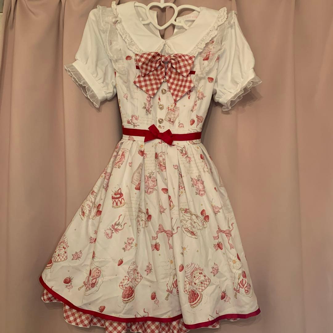 リズリサ いちご柄ワンピース - メルカリ