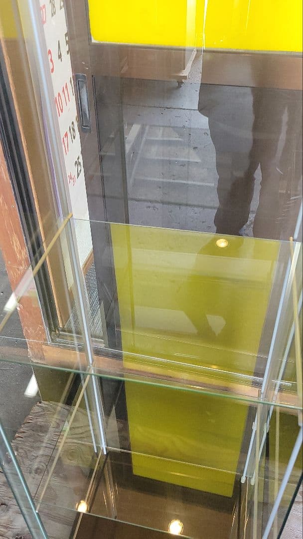 ひかる様専用-引取限定！IKEA DETOLF ガラスショーケース 照明付