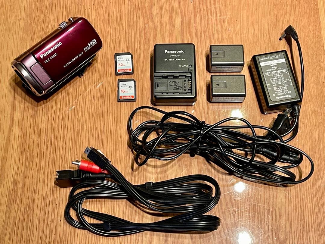 Panasonic パナソニック HDC-TM35 ビデオカメラ 電池2個付き Panasonic パナソニック HDC-TM35 ビデオカメラ 電池2個付き Amazon.co