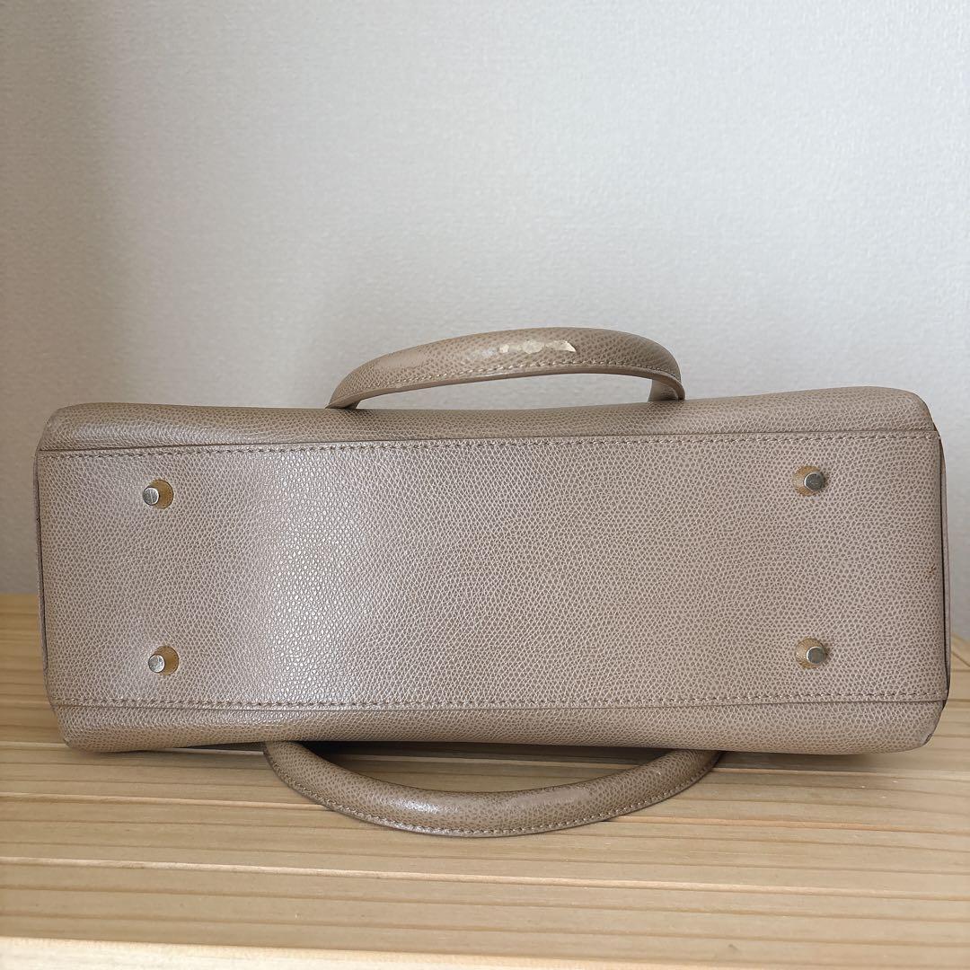 FURLA ベージュ レザー トートバッグ A4 グレージュ - メルカリ