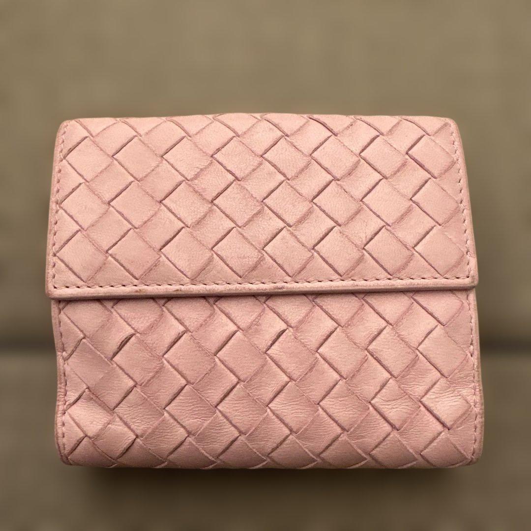 BOTTEGA VENETAピンクレザー編み込み二つ折り財布 - メルカリ