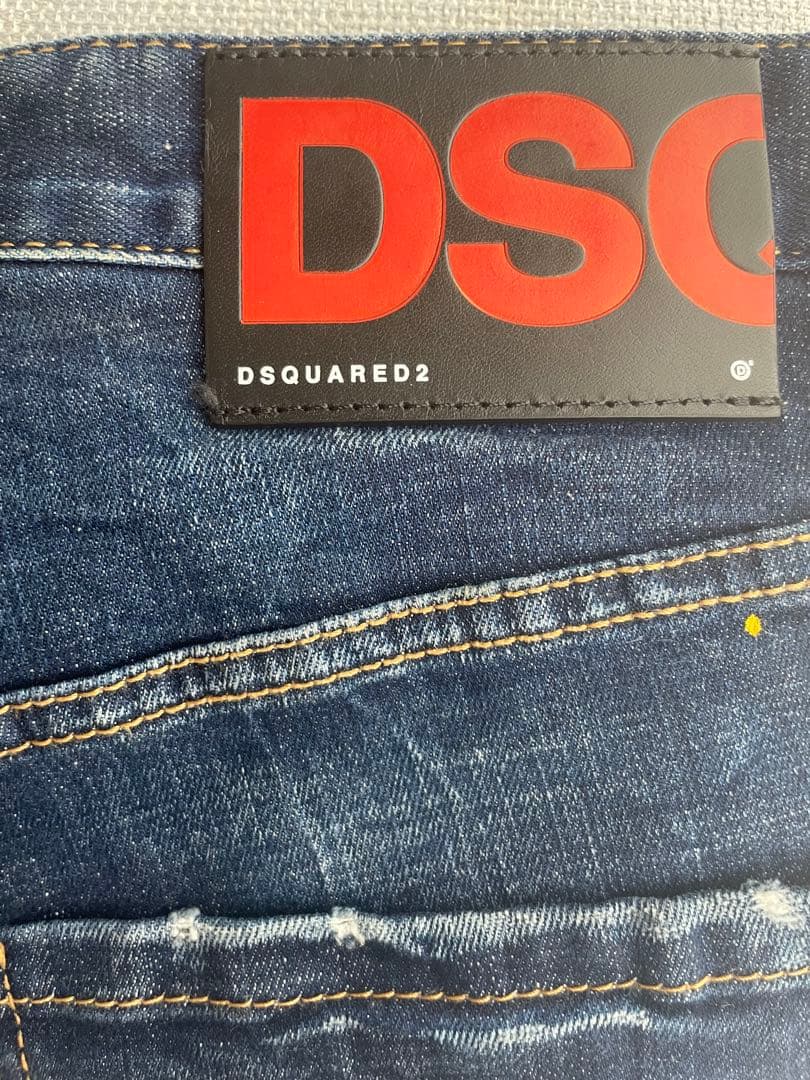 DSQUARED2 ダメージ加工ショートパンツ - メルカリ