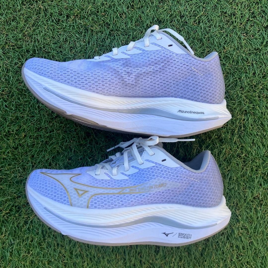 ミズノ ウエーブリベリオンフラッシュ2 WIDEランニングシューズ 25.0cm