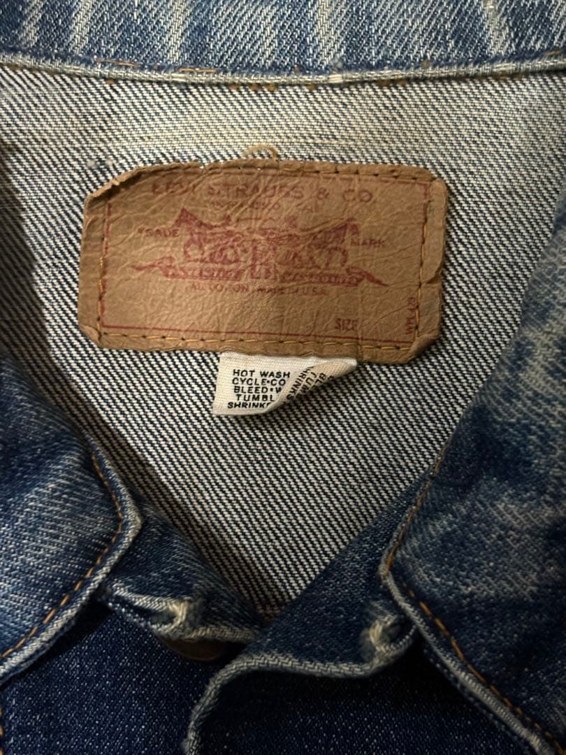 60s LEVI'S 70505 BIGE 色残り約7割 不均等V - メルカリ