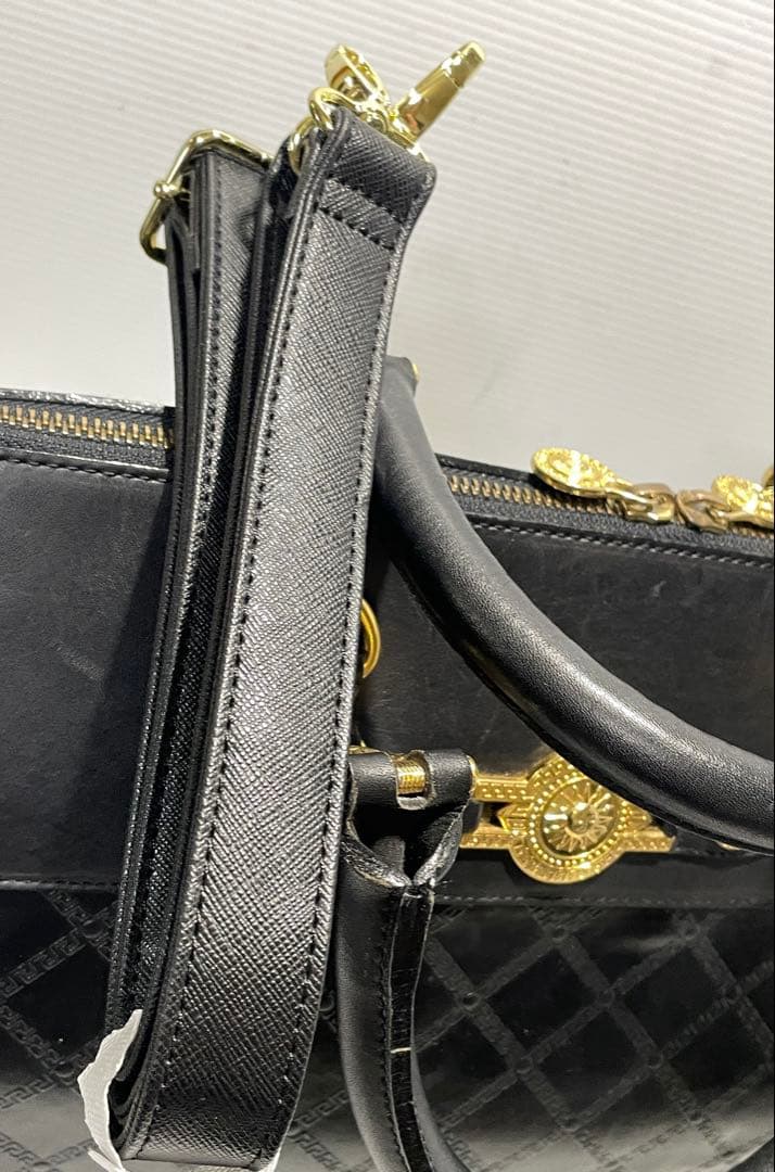 ヴェルサーチェ ハンドバッグ ボストンバッグ 2way ロゴ型押し黒