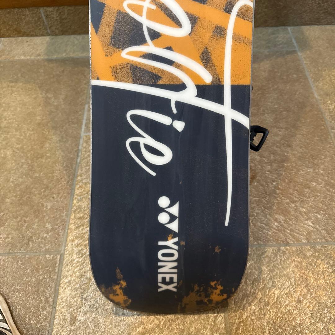 YONEX スノーボード 120cm とFLOWビンディング付 対応:小学生