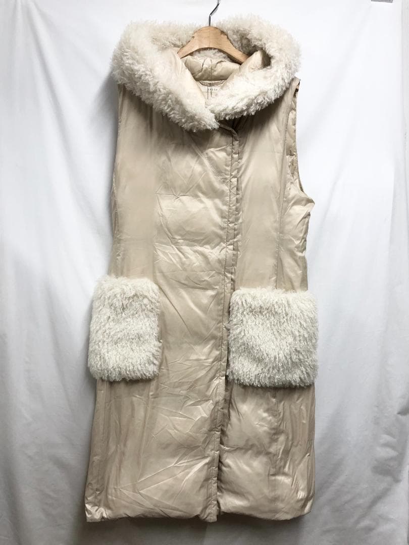 ○☆訳有り新品未使用 エポカ エアリーグレース ダウンジレ 40