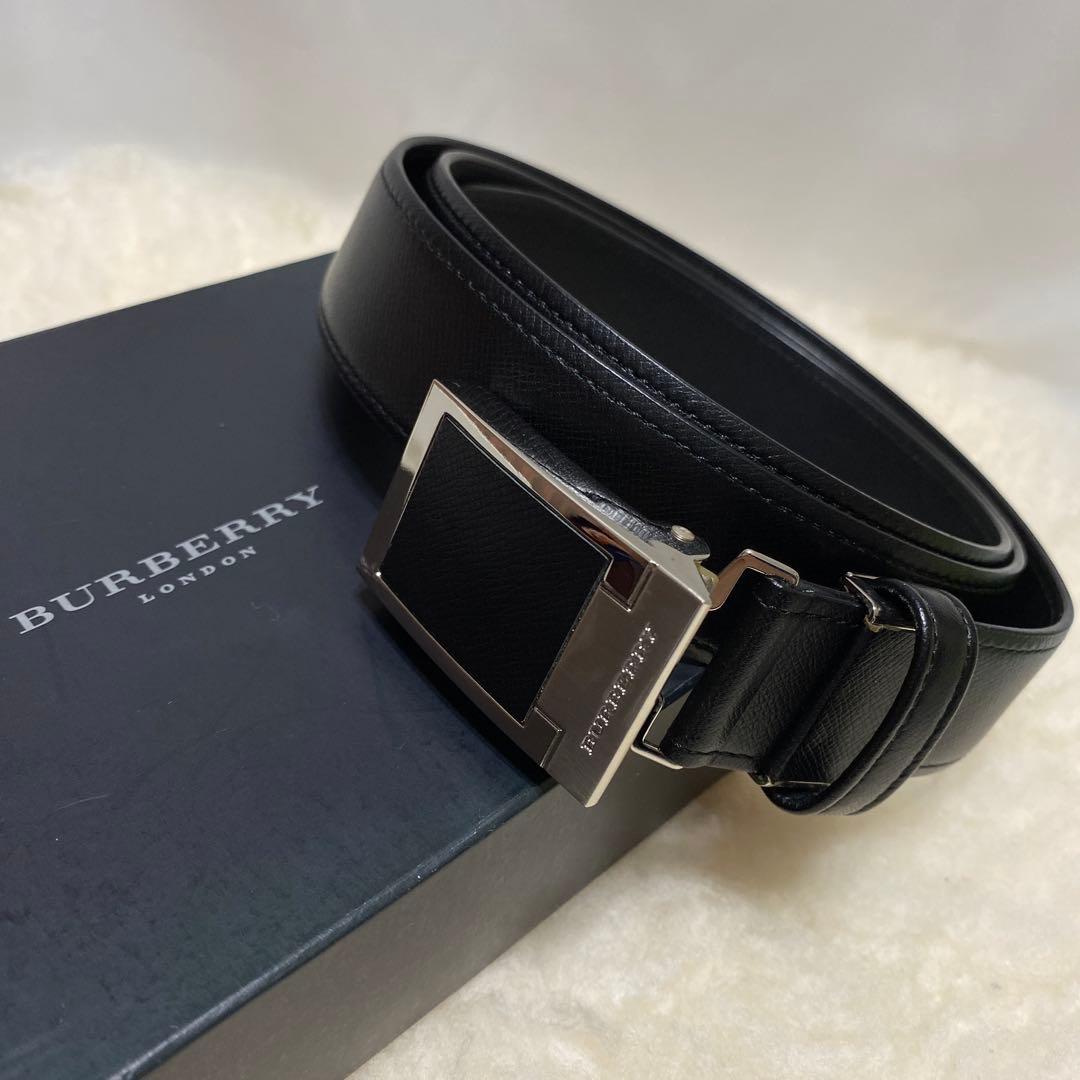極美品 バーバリー Burberry レザーベルト 穴無し メンズ ブラック