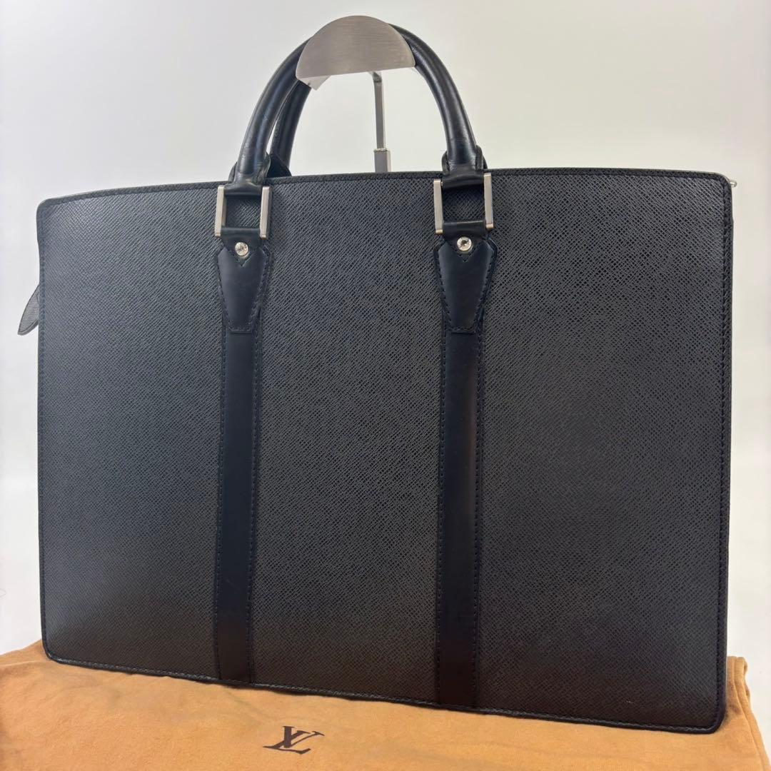 美品 ルイヴィトン タイガ ポルトドキュマン ロザン アルドワーズ ブラック 楽天市場】【バッグ】LOUIS VUITTON ルイ ヴィトン タイガ ポルト