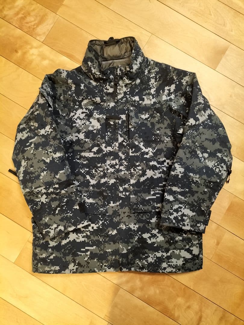 米海軍（U.S.NAVY）GORE-TEXパーカー NWU TYPE1 M-S