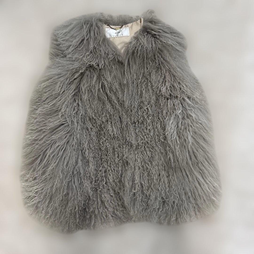 SLY スライ チベットラム ファー ベスト S ジレ グレー - メルカリ