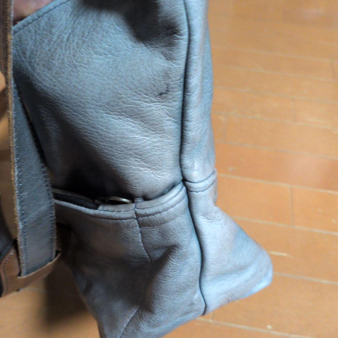 Jas M.B. London ショルダーバッグ 立体エンボス加工 真鍮 - メルカリ