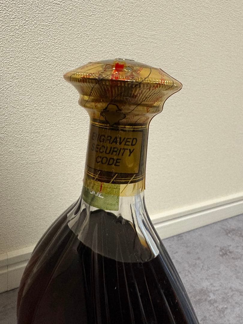 未開栓・箱付】クルボアジェ XO インペリアル コニャック 700ml 古酒