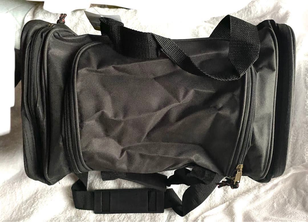 ゴールドジムGold's Gym☆ダッフルバッグLA本部限定☆中サイズ未使用