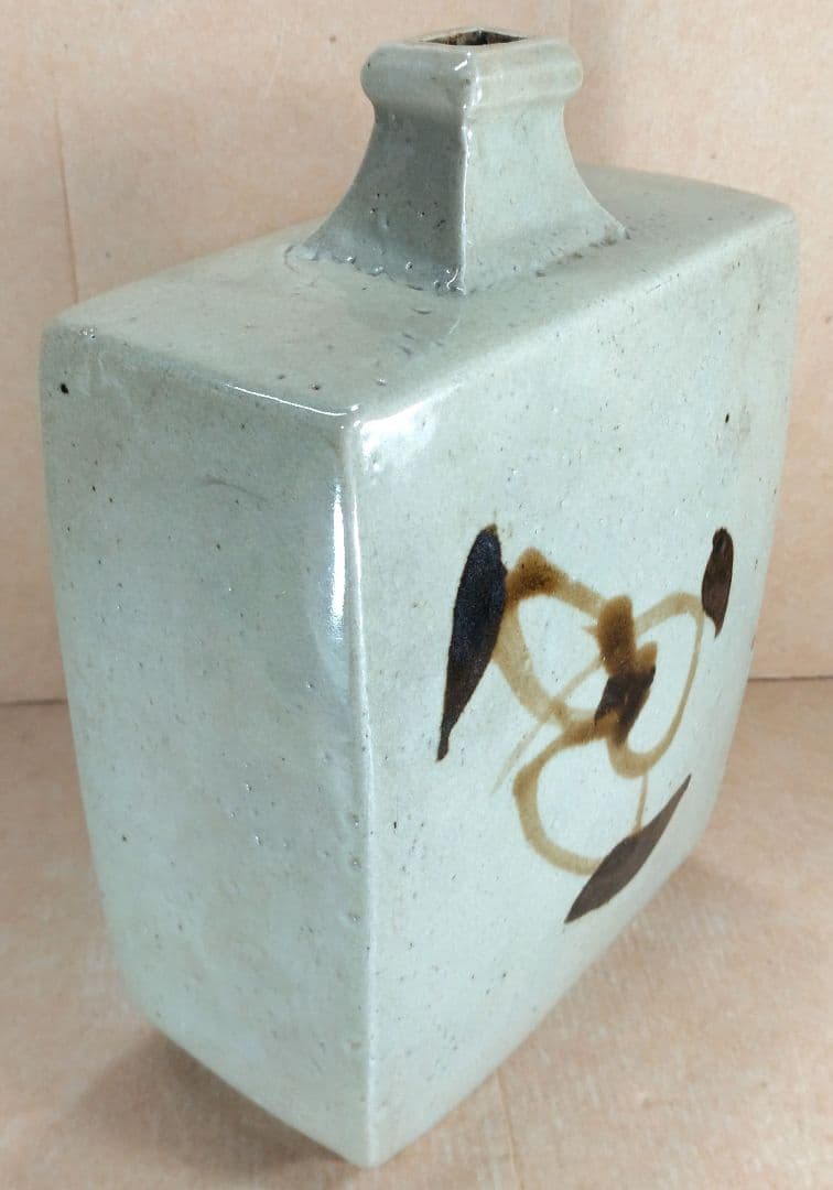 濱田庄司(浜田庄司) 白釉鐵絵扁壷 共箱 人間国宝 益子焼 美品 黍花文