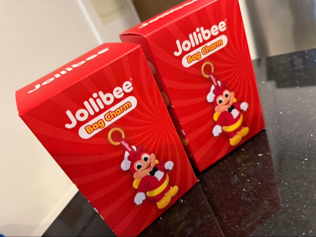 ジョリビー バックチャーム キーホルダー【 非売品】　新品2個セット Jollibee】ジョリビー Bag Charm キーホルダー バッグチャーム 非売品