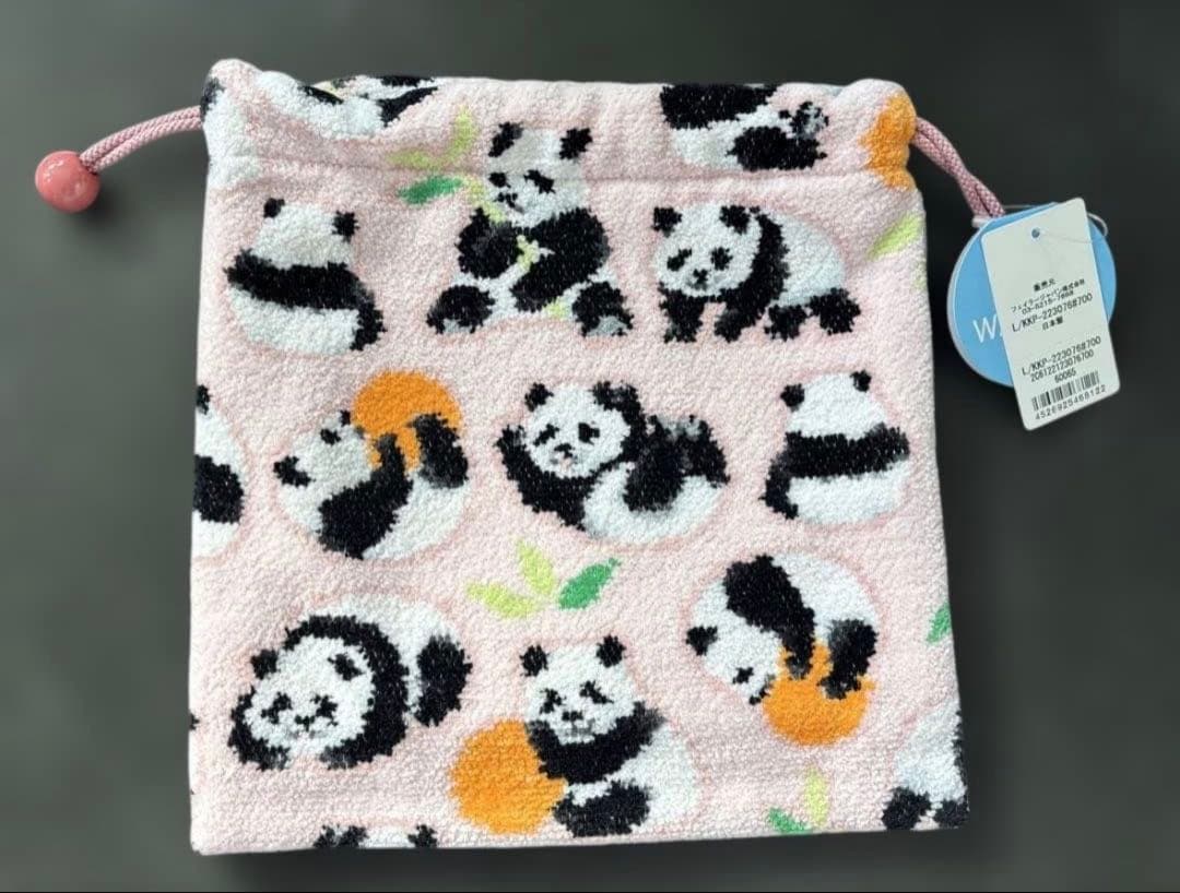 ラブラリーバイフェイラー コロコロパンダ 巾着ポーチ - メルカリ