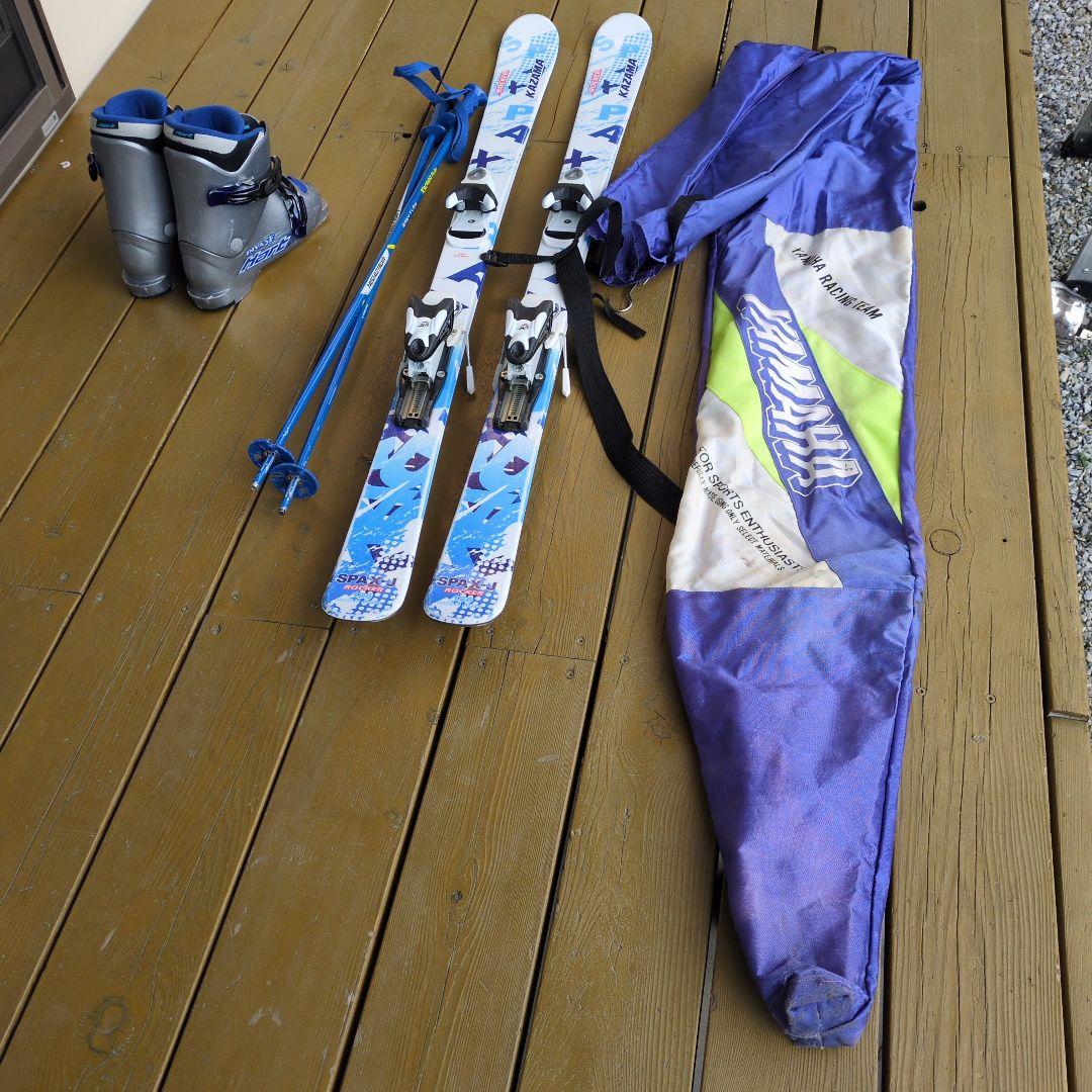 中古】 KAZAMA スキー板126cm・ストック・ブーツセット 袋おまけ付きの