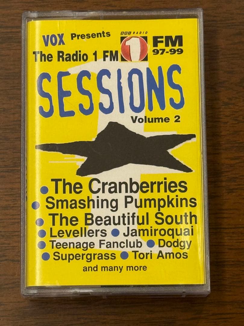 BBC Radio 1 FM SESSIONS Volume 2カセットテープ - メルカリ