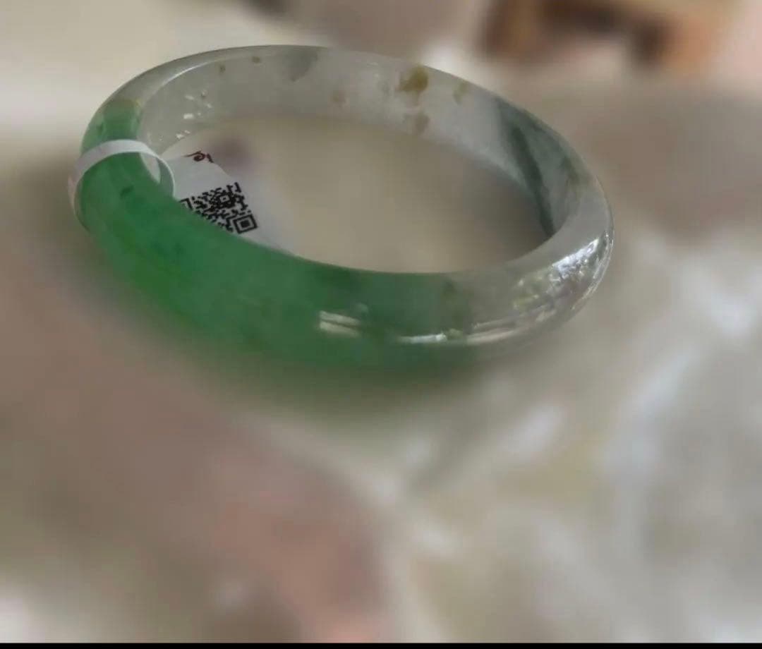 飘黄翡翡翠バングルセット - メルカリ