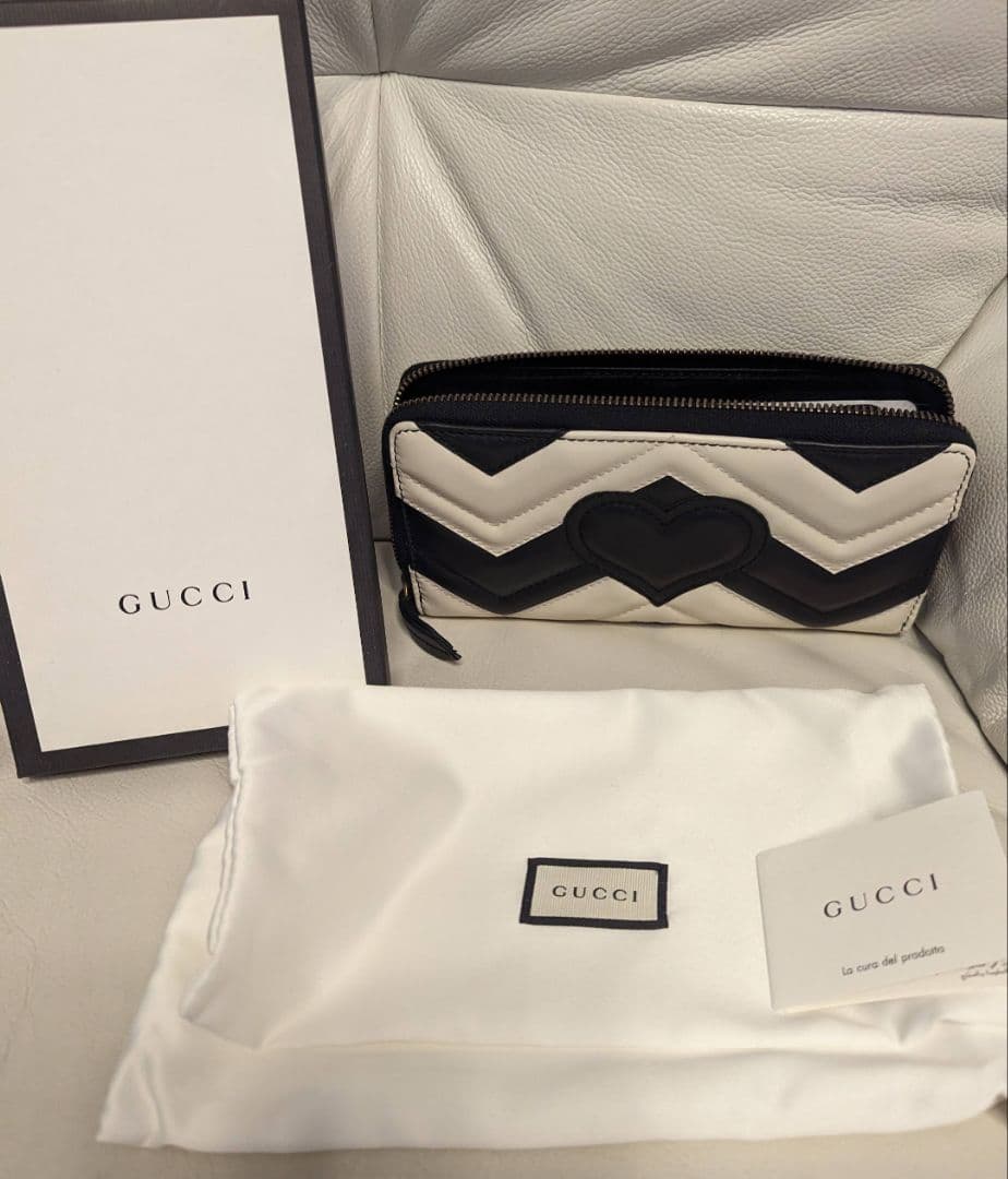 GUCCI 長財布 ラウンドファスナーGGマーモントシェブロンハート - メルカリ
