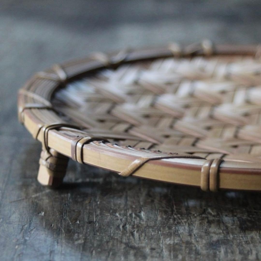 ◻️竹工芸閑飯島正章さん◻️ 亀甲編み盛り皿◻️阿仙草木染