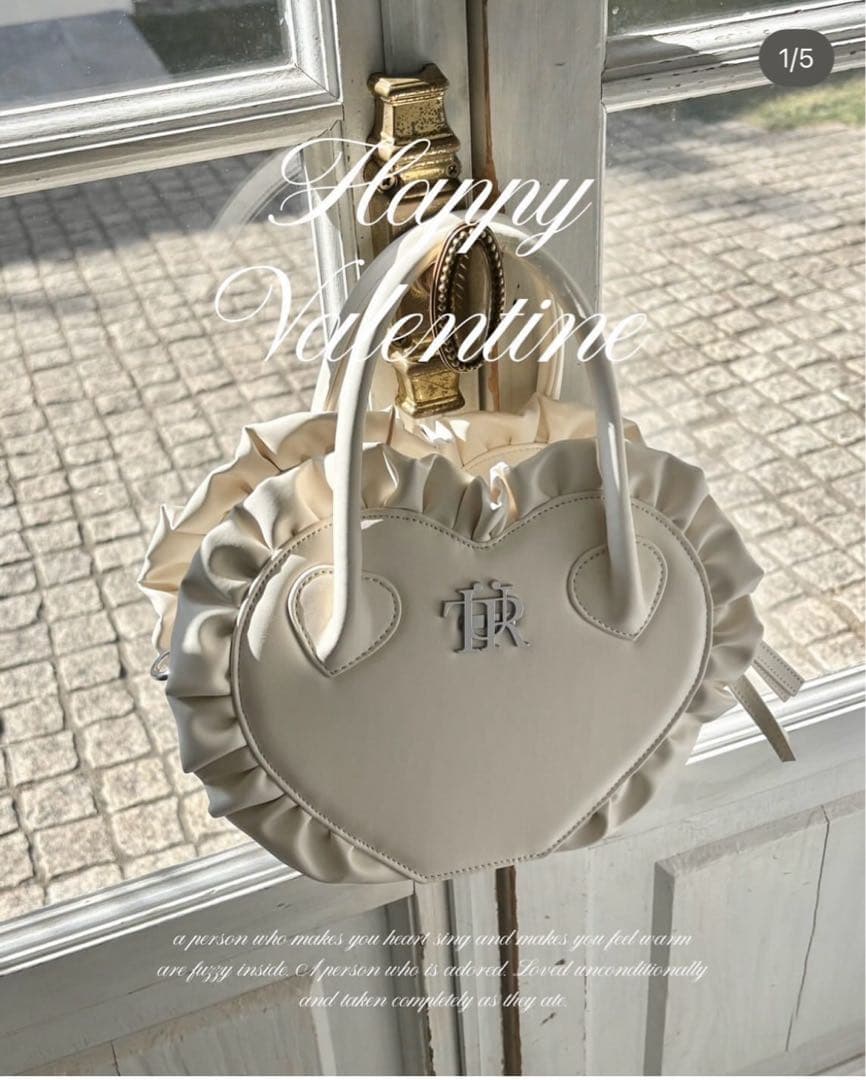 Treat Urself original leather heart bag - メルカリ