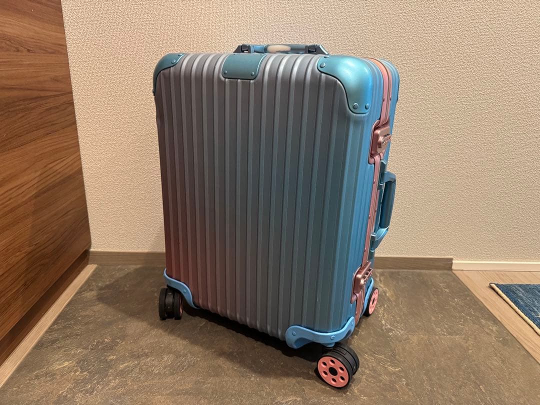 リモワ × アレックス・イスラエル　スーツケース リモワとアレックス・イスラエルによるコラボスーツケースが登場