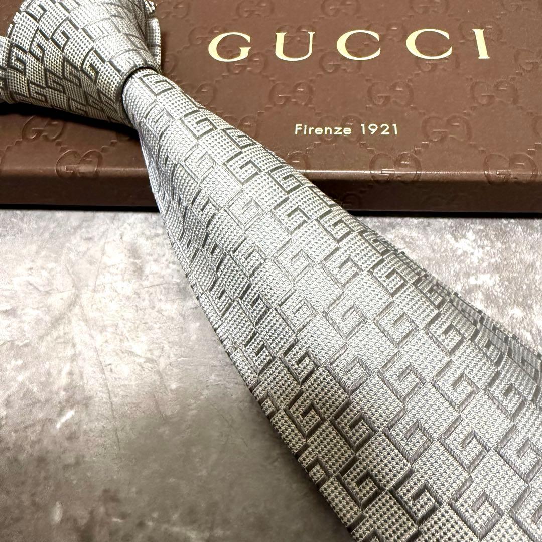 GUCCI グッチ ネクタイ GG柄 総柄 ハイブランド シルバー系 結婚式