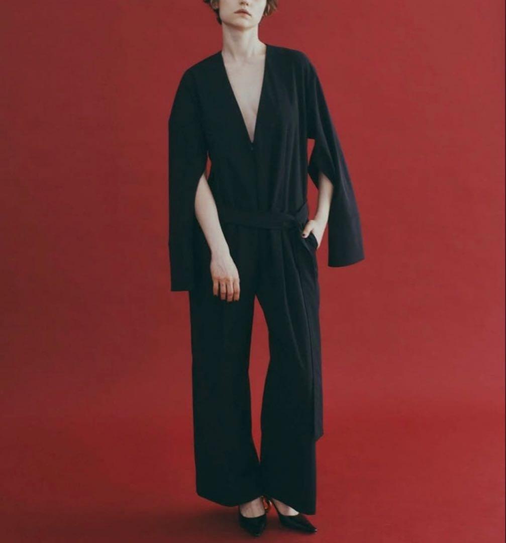 極美品✨24AW LE PHIL ストレッチジャージー オールインワン 黒 - メルカリ